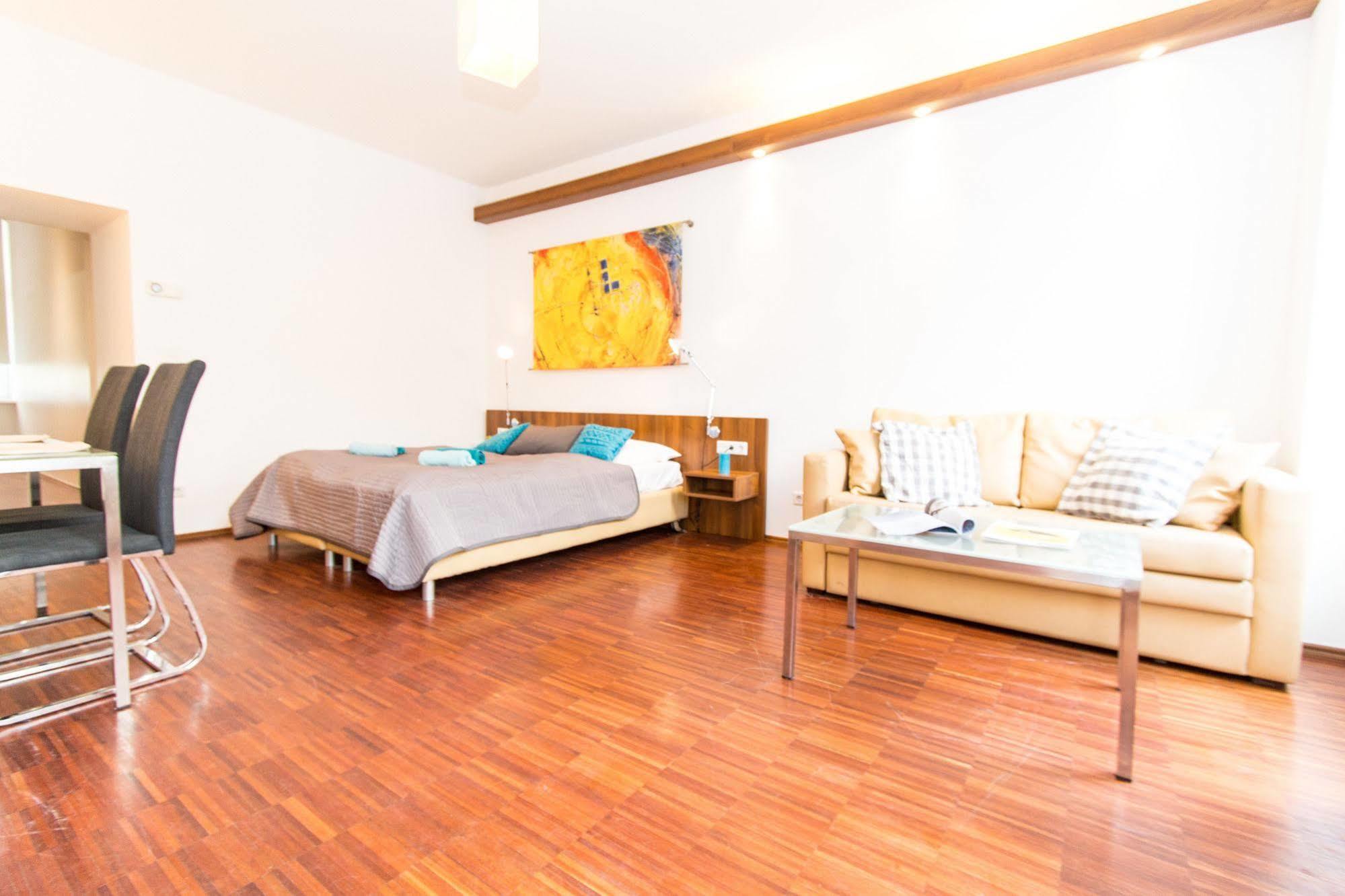 Checkvienna - Premium Apartment ภายนอก รูปภาพ