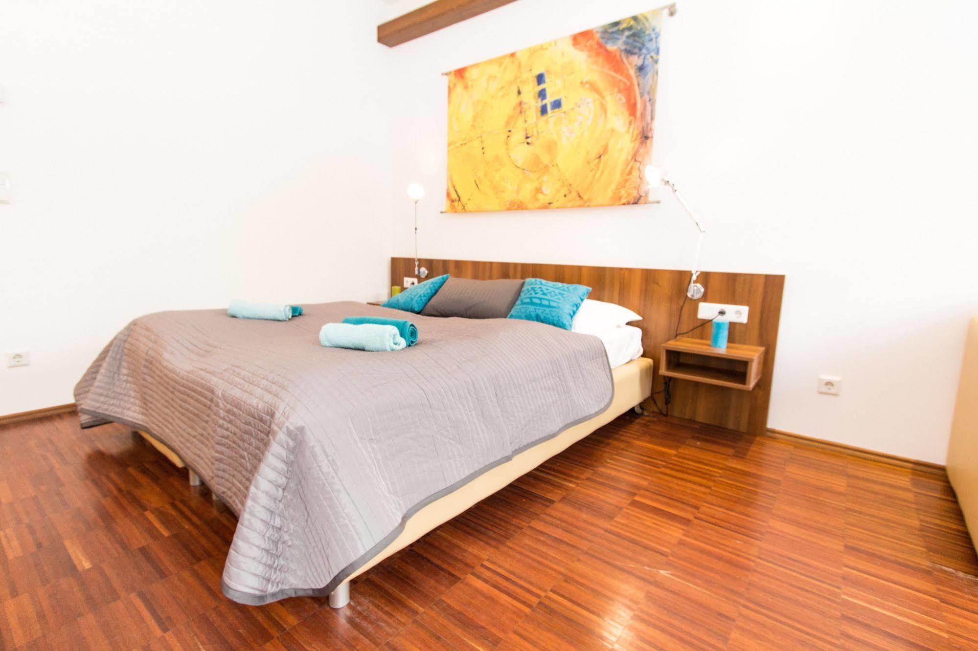 Checkvienna - Premium Apartment ภายนอก รูปภาพ