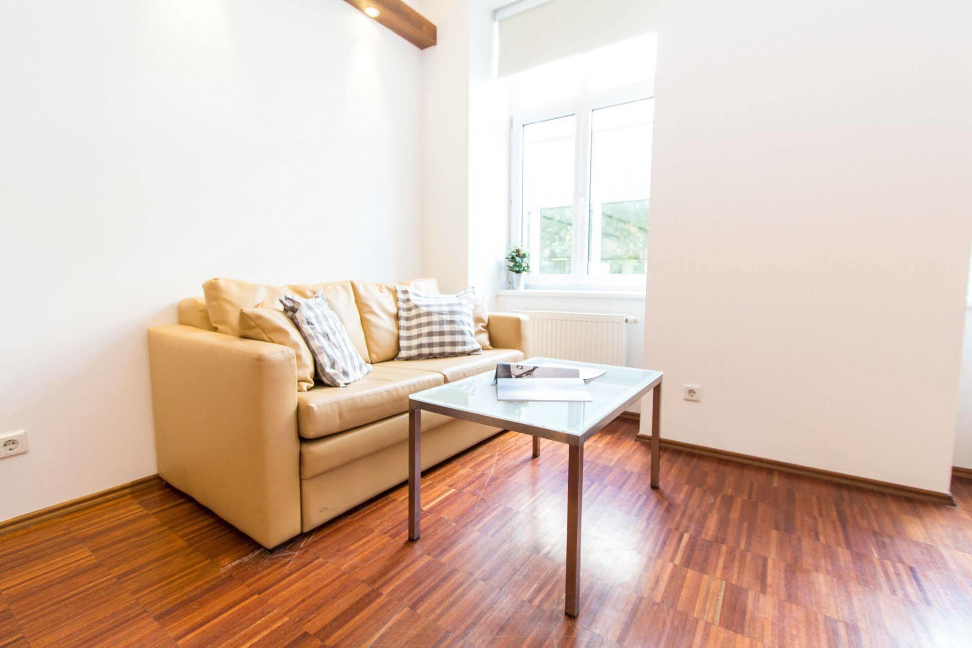 Checkvienna - Premium Apartment ภายนอก รูปภาพ